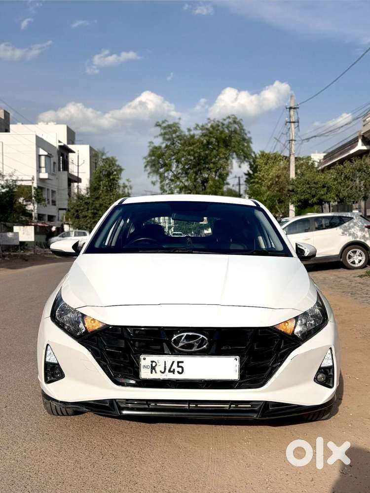 Hyundai I20 Sportz 1.2 Ivt Dual Tone, 2021, Petrol