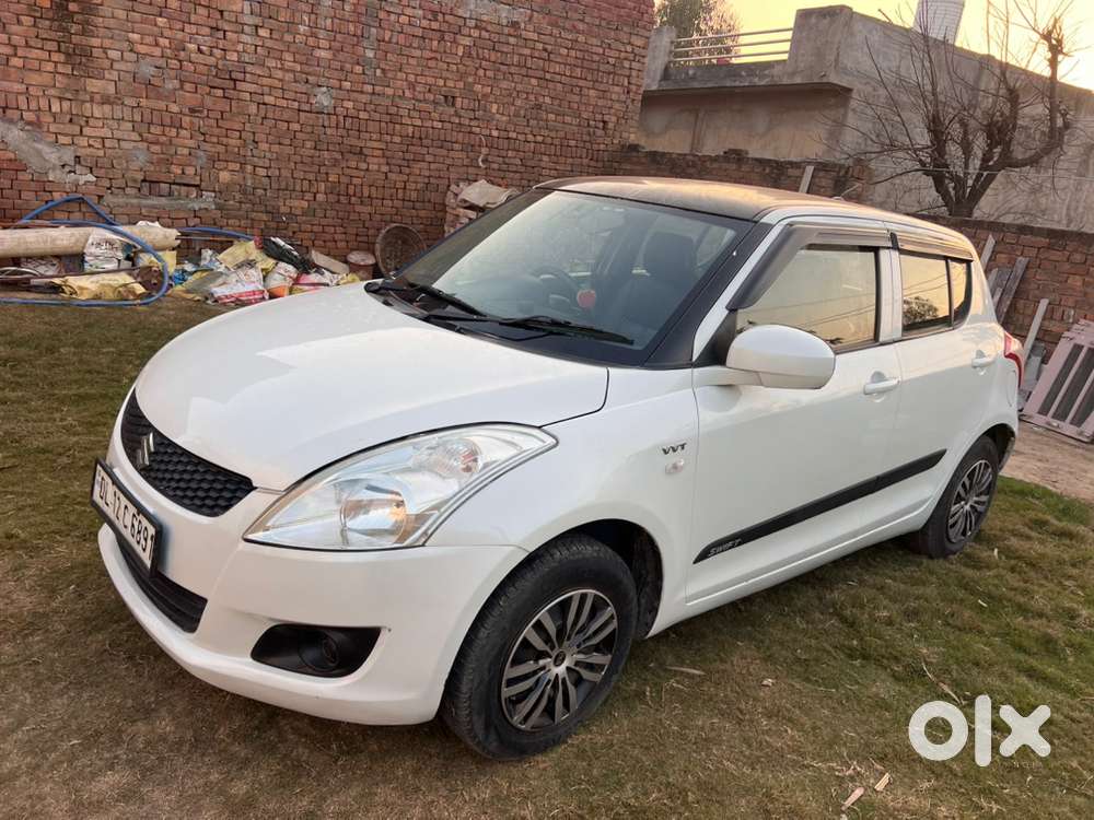Maruti Suzuki Swift 2012 Cng & Petrol 84000 Km Driven