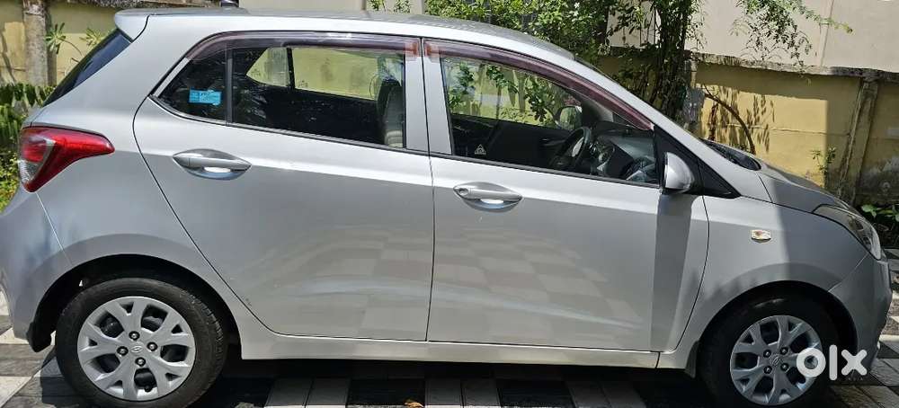 Hyundai Grand I10 2014 Reg.petrol 69495 Km Driven Well Maintained