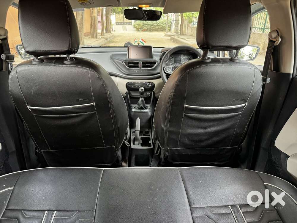 Tata Altroz 1.2 Xm Plus, 2023, Petrol