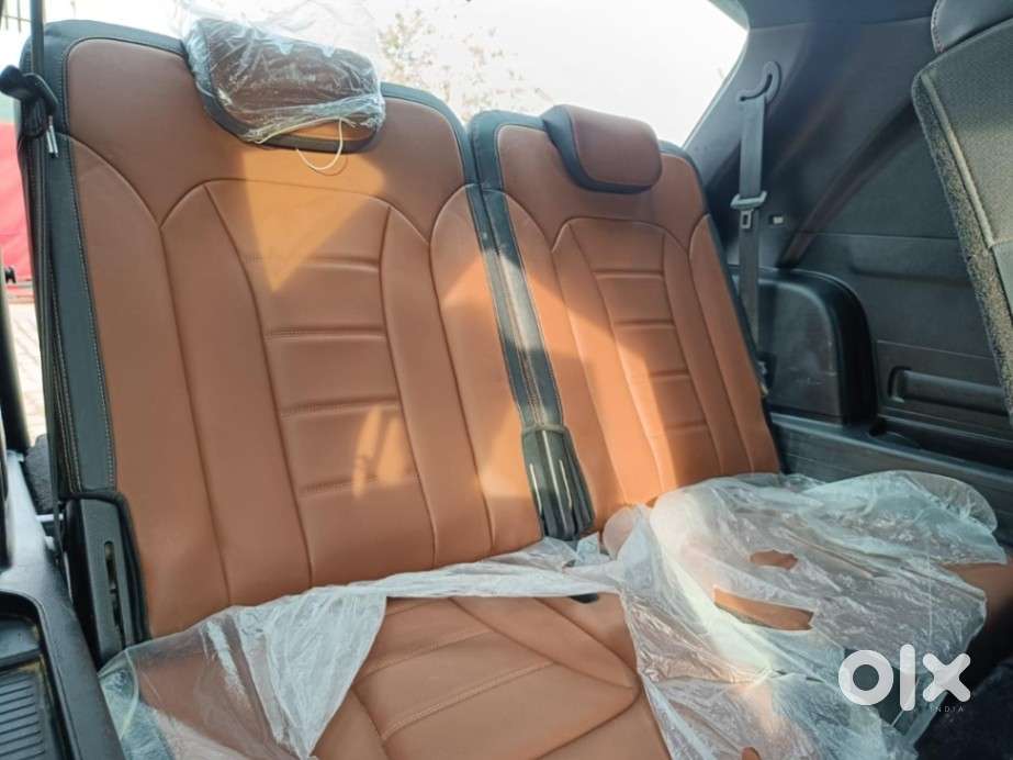 Mahindra Alturas G4 4wd At, 2019, Diesel