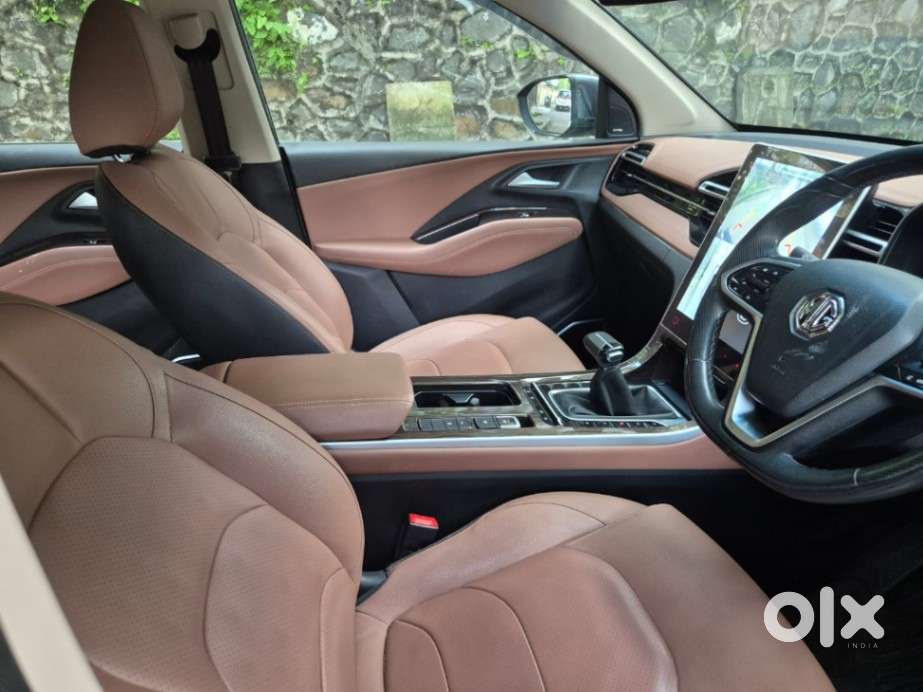 Mg Hector Plus Sharp Pro 1.5 Turbo Petrol Cvt 7 Str, 2024, Petrol