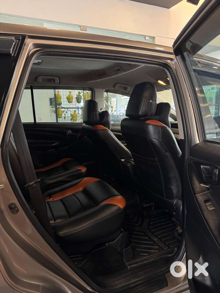 Toyota Innova Crysta, 2019