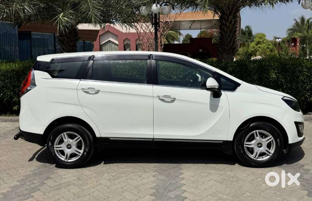 Mahindra Marazzo M6 8str, 2020, Diesel