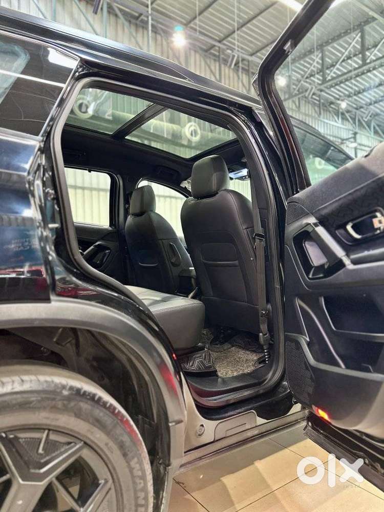 Tata Safari Adventure Plus Dark Edition, 2024, Diesel