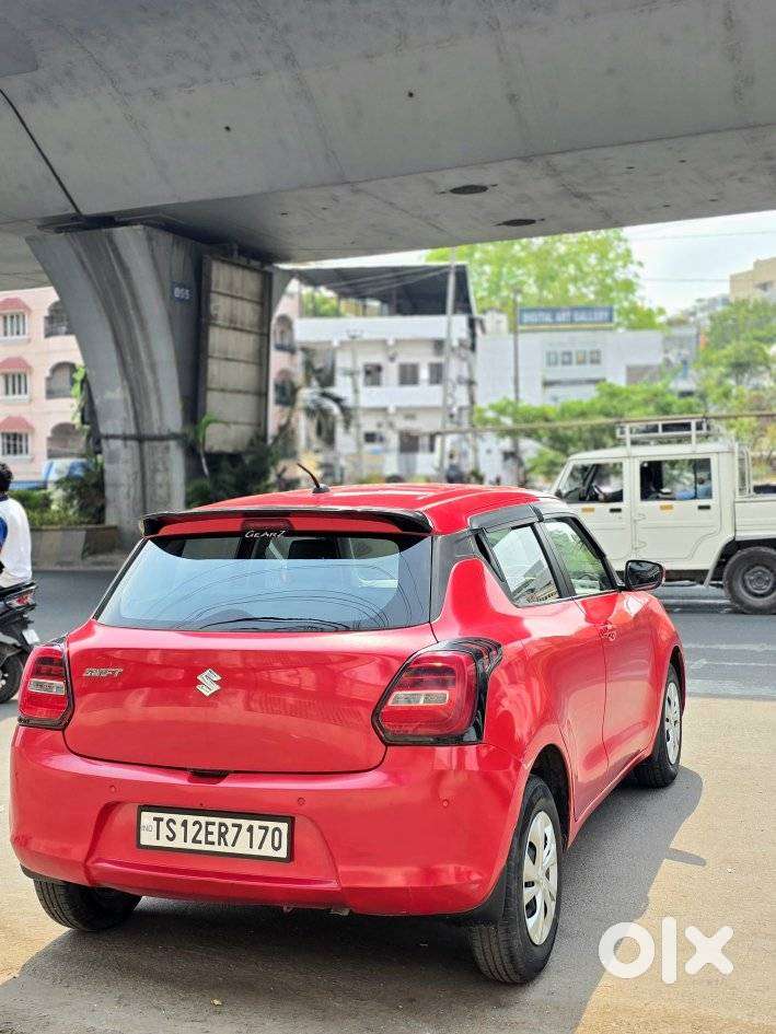 Maruti Suzuki Swift Vxi + Manual, 2021, Petrol