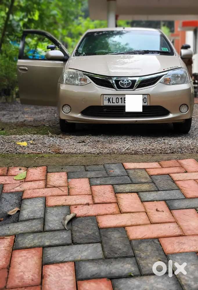 Toyota Etios Liva 2011 Petrol Well Maintained