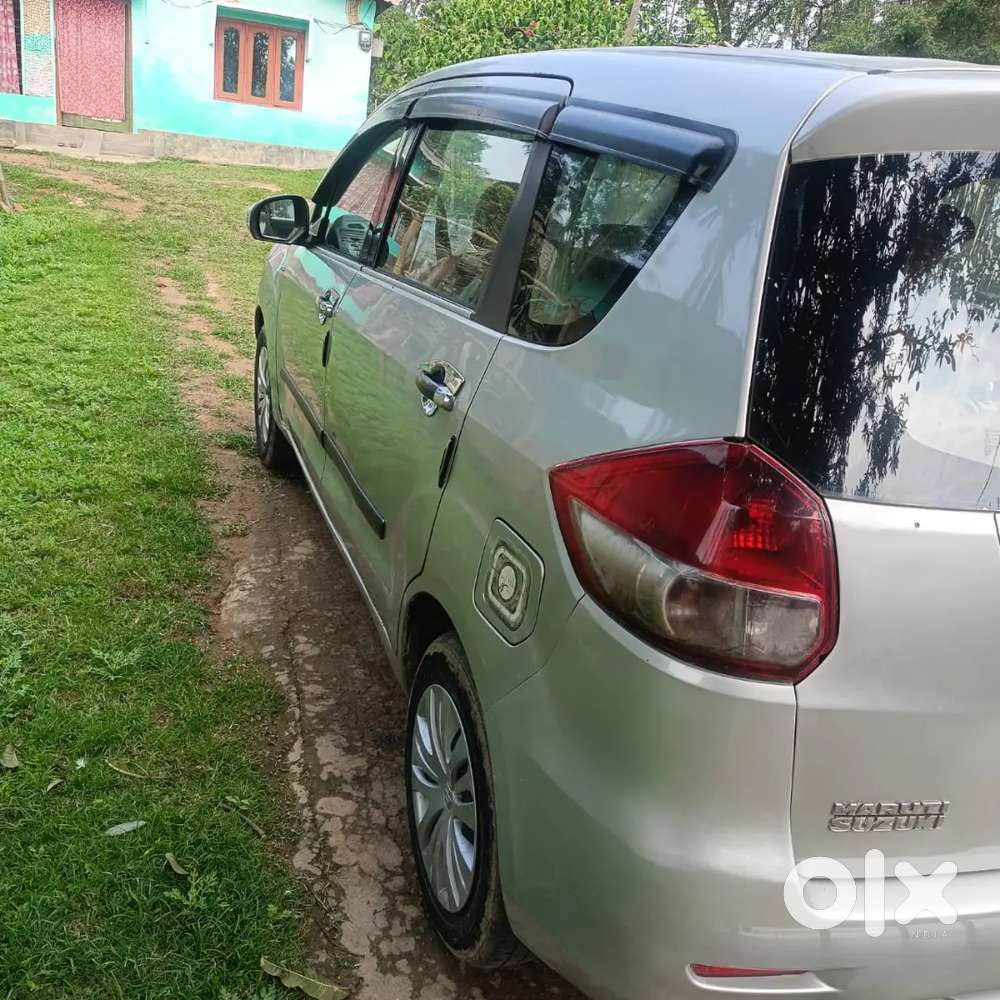 Maruti Suzuki Ertiga 2015 Diesel 100000 Km Driven