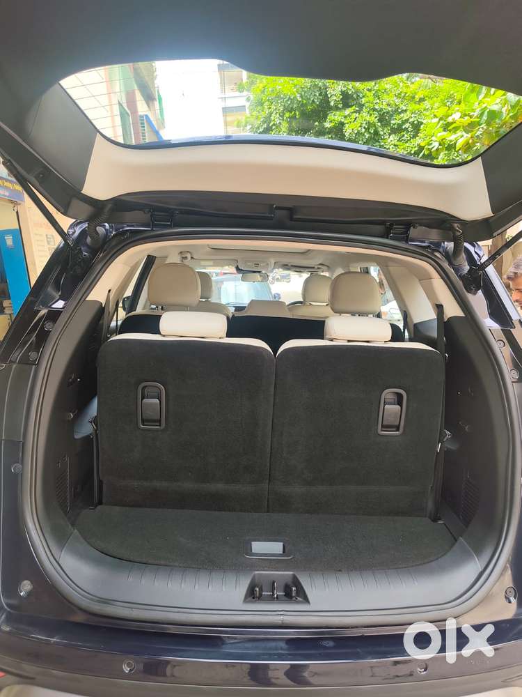 Mahindra Xuv700 2.2 Ax 7 Diesel At Str, 2023, Diesel
