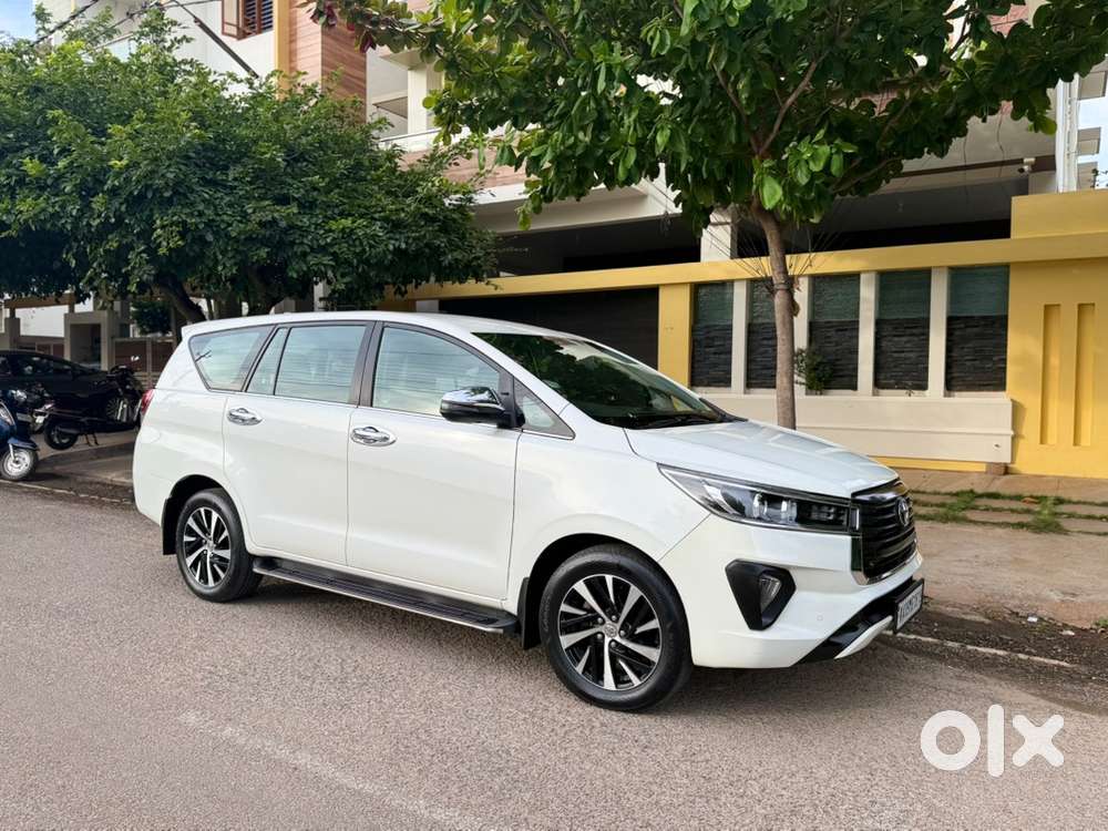 Toyota Innova Crysta 2021 Diesel Manual Car