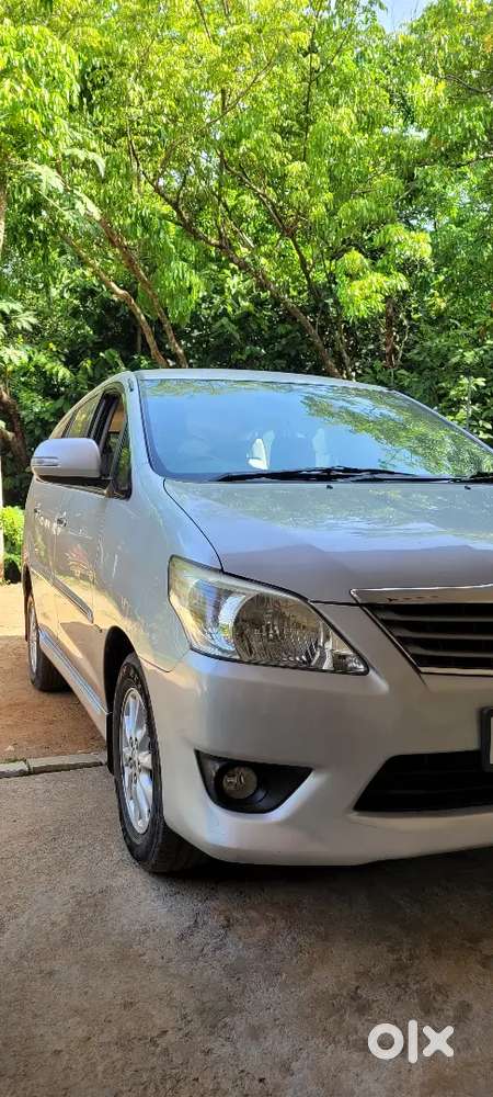 Innova 2.5 V 2013