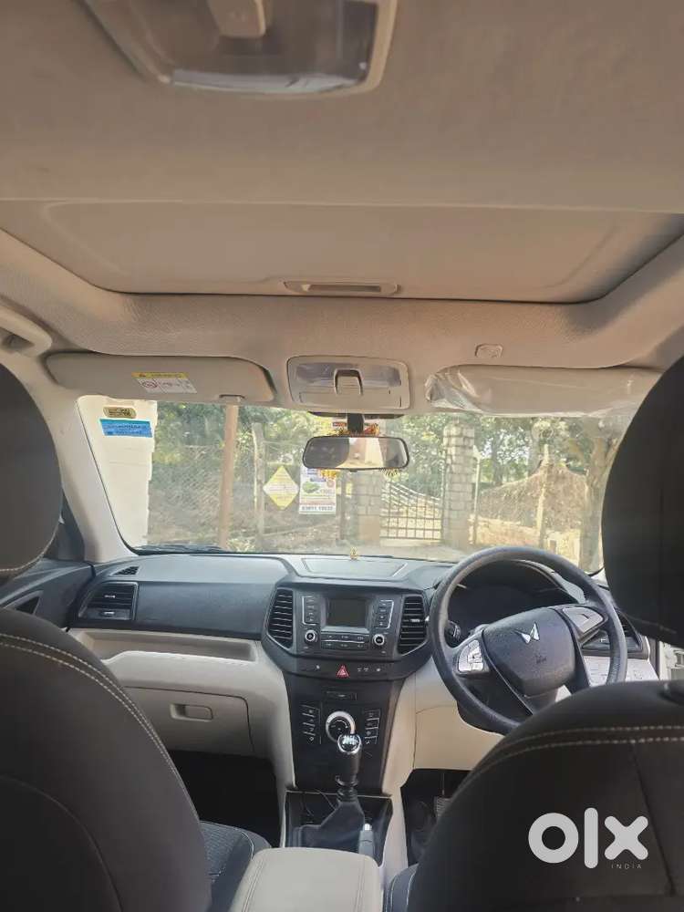 Mahindra Xuv300 2023 Car With Sunroof