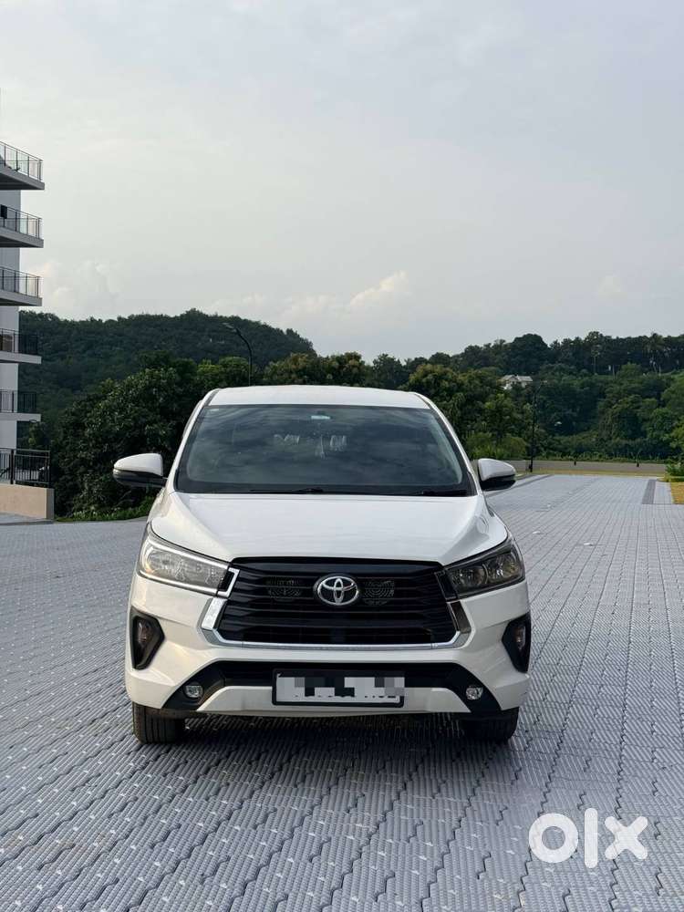Toyota Innova Crysta 2018 D 147000 Km Wsr