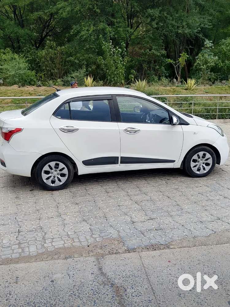 Hyundai Xcent 2018 Diesel 122000 Km Driven