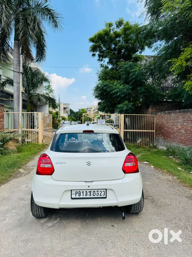 Maruti Suzuki Swift Amt Vxi, 2022, Petrol