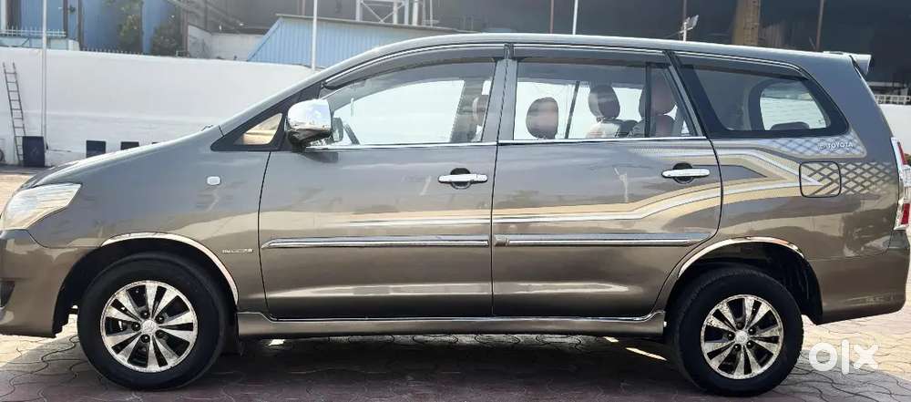Toyota Innova 2012 Diesel 157000 Km Driven