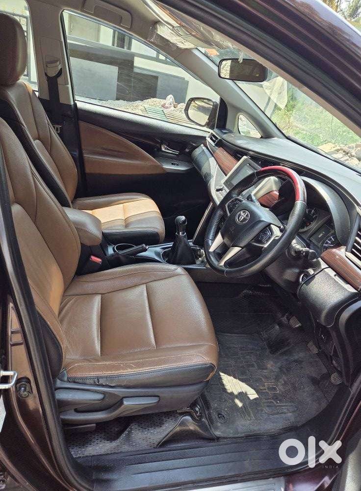 Toyota Innova Crysta 2.4 V, 2017, Diesel