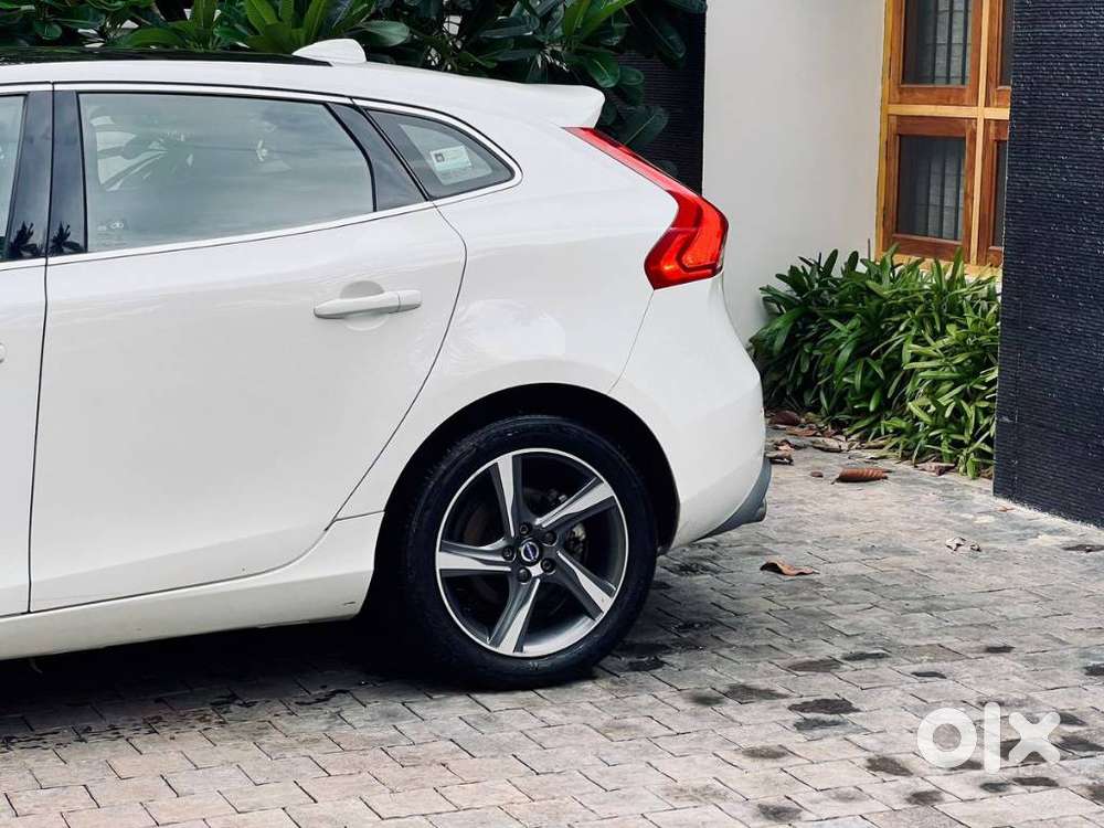 Volvo V40 D3 R Design, 2016, Diesel