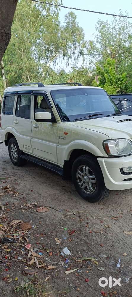 Mahindra Scorpio Vlx 2wd Abs At Bsiii, 2011, Diesel