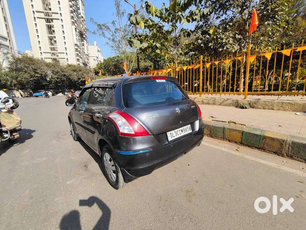 Maruti Suzuki Swift Lxi Optional-o, 2017, Petrol