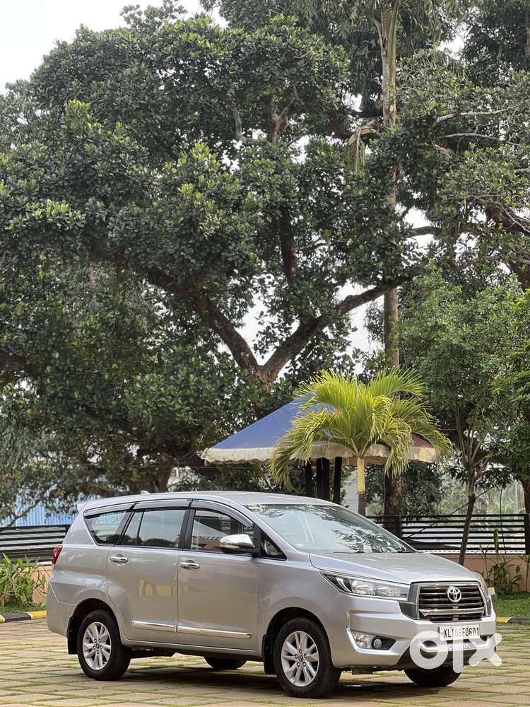 Toyota Innova Crysta 2.4 Gx Mt, 2016, Diesel