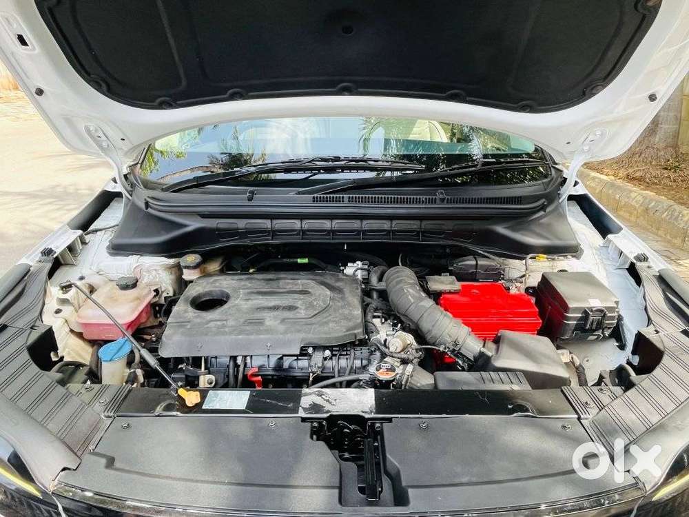 Kia Carens Luxury (o)1.5 Diesel At 7 Str, 2022, Diesel