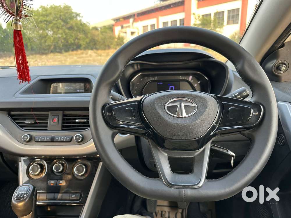 Tata Nexon 1.5 Revotorq Xm (s), 2023, Diesel