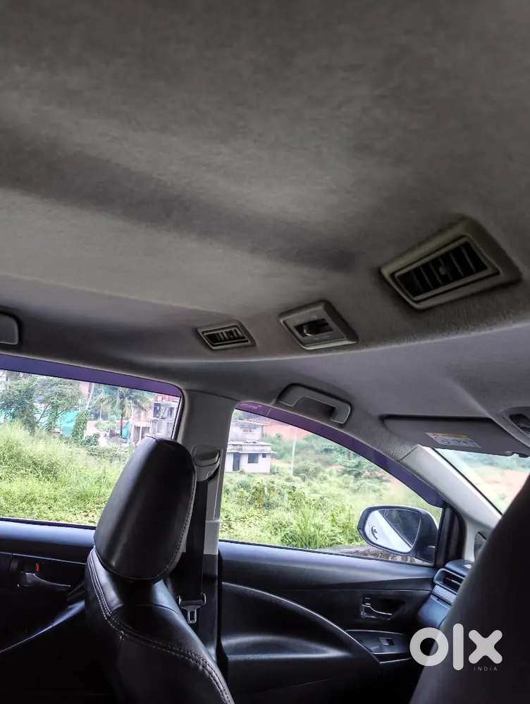 Toyota Innova Crysta 2017 Diesel Well Maintained