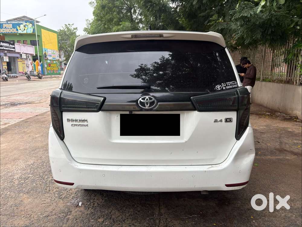 Toyota Innova Crysta 2.4 G Mt 8s, 2024, Diesel