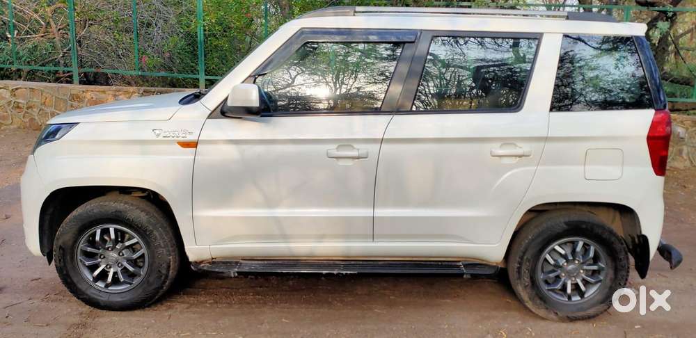 Mahindra Tuv 300 T10 Amt (automatic), 2018, Diesel