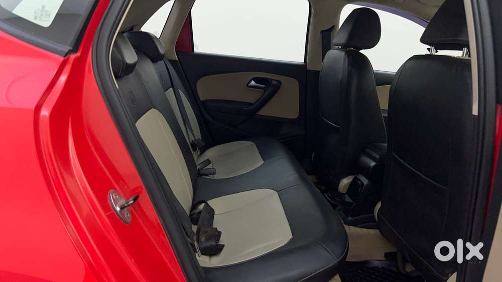 Volkswagen Polo Petrol Highline 1.2l, 2015, Petrol