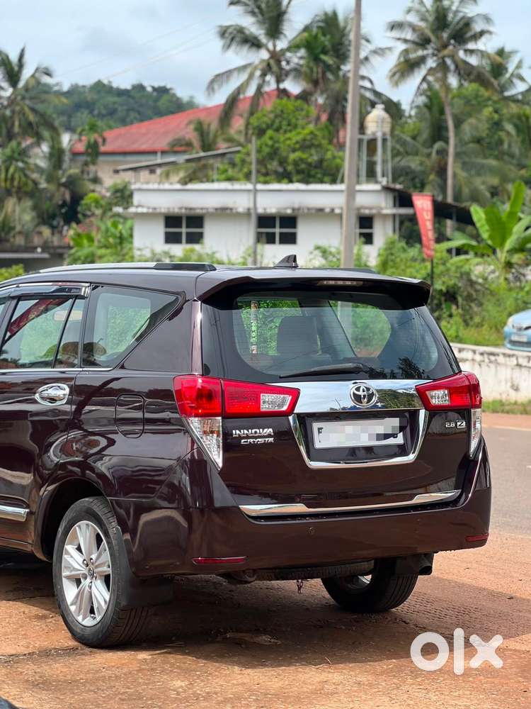Toyota Innova Crysta 2.8z Automatic, 2017, Diesel