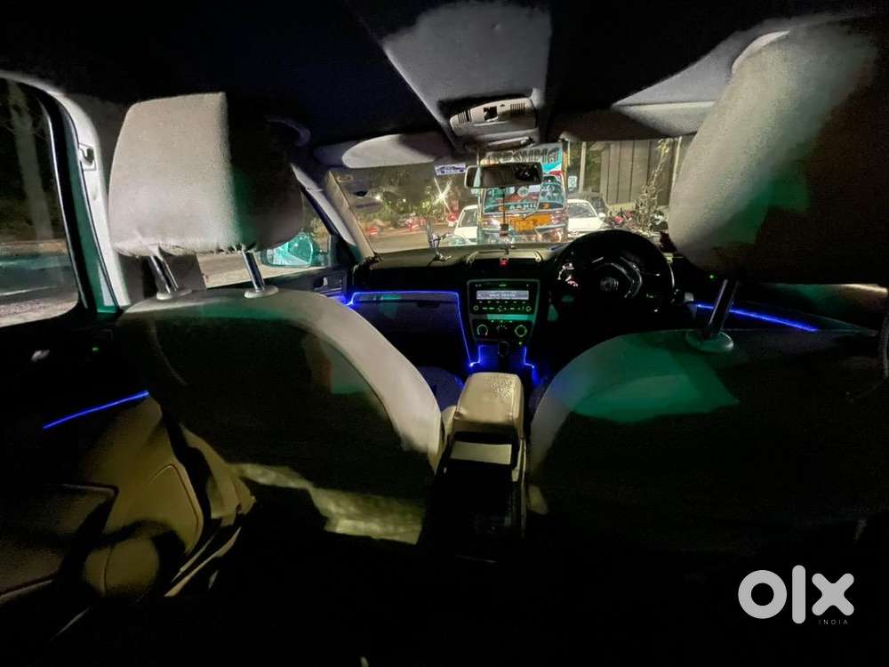 Skoda Laura 2011 Petrol Well Maintained