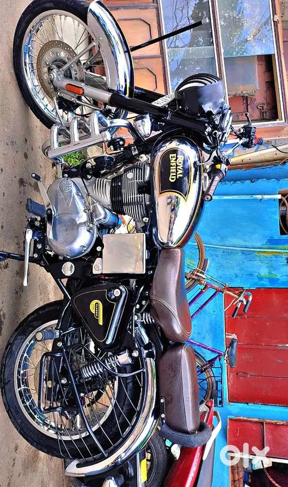 Chrome Black Bullet 350 Chrome Colour Stealth Black Royal Enfield