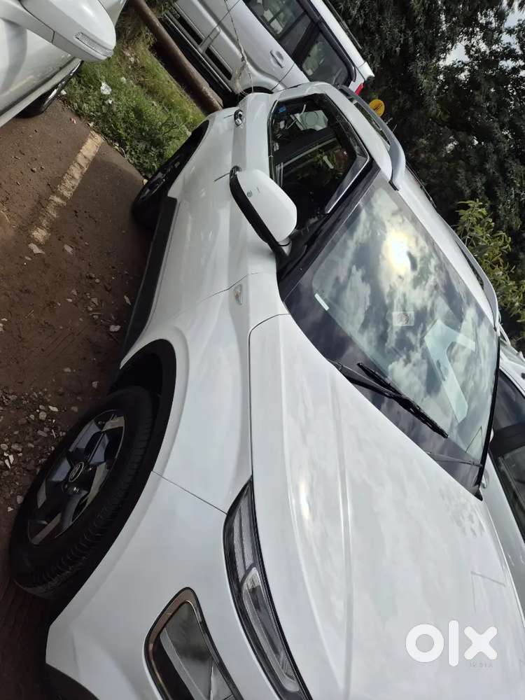 Hyundai Venue Petrol 2021