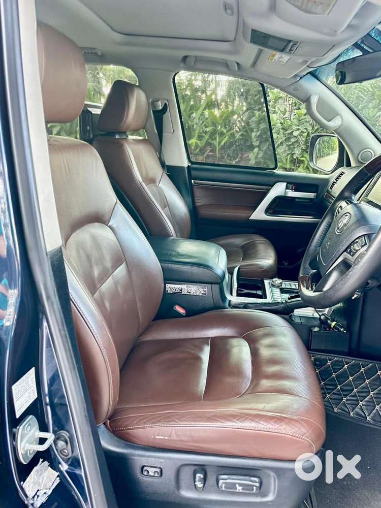 Toyota Innova Crysta