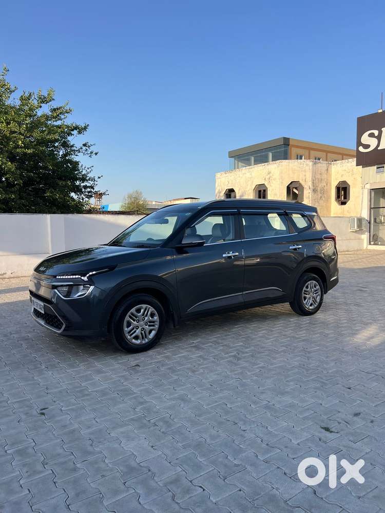 Kia Carens 1.5 Prestige 7 Str, 2023, Petrol