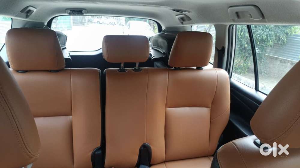 Toyota Innova Crysta 2.8 Gx At 8s, 2017, Diesel