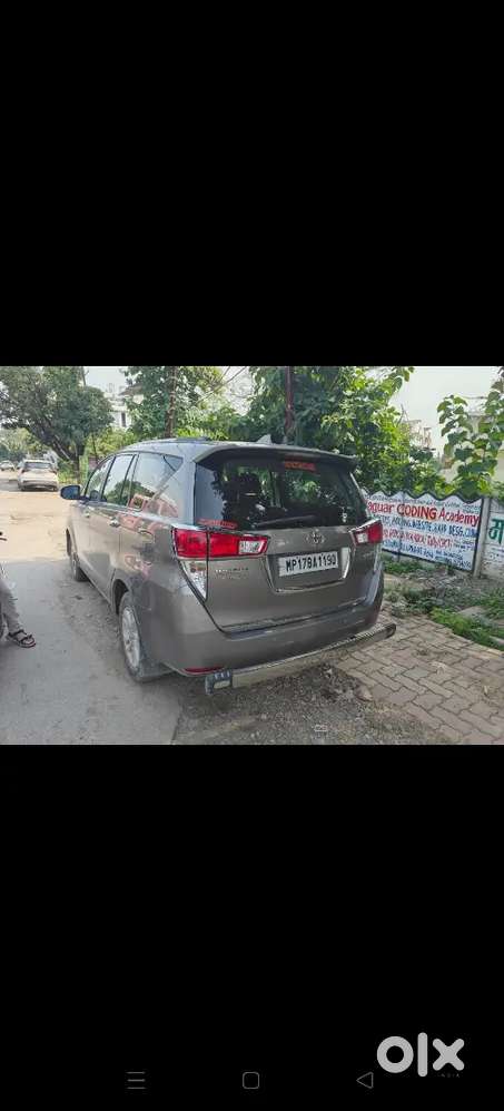 Toyota Innova Crysta 2016