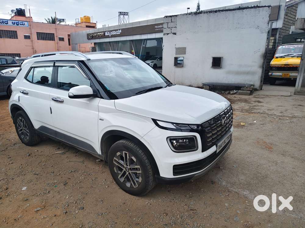 Hyundai Venue 1.0 Sx (o) Turbo Dct, 2023, Petrol
