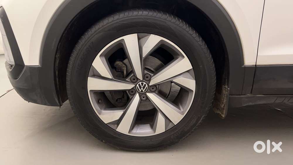 Volkswagen Taigun Topline 1.0 Tsi At (electric Seats), 2023, Petrol