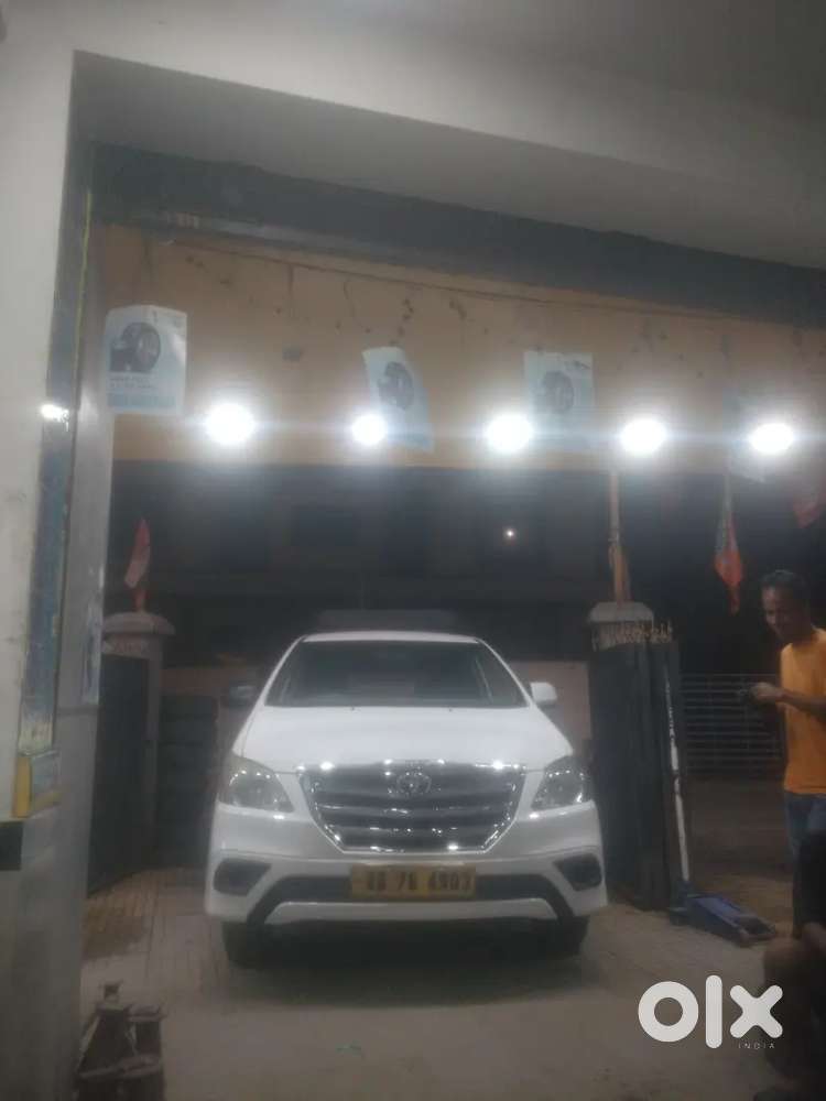 Toyota Innova 2.0 E 2008