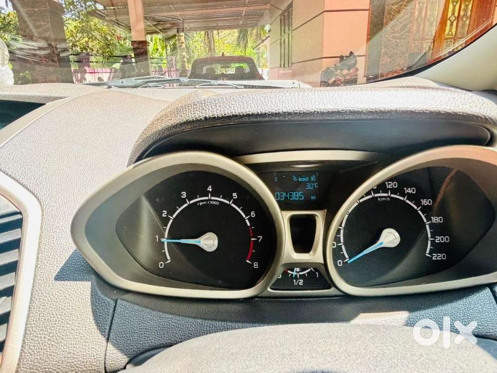 Reliable Ford Petrol 2014 Under 35k Km Driven