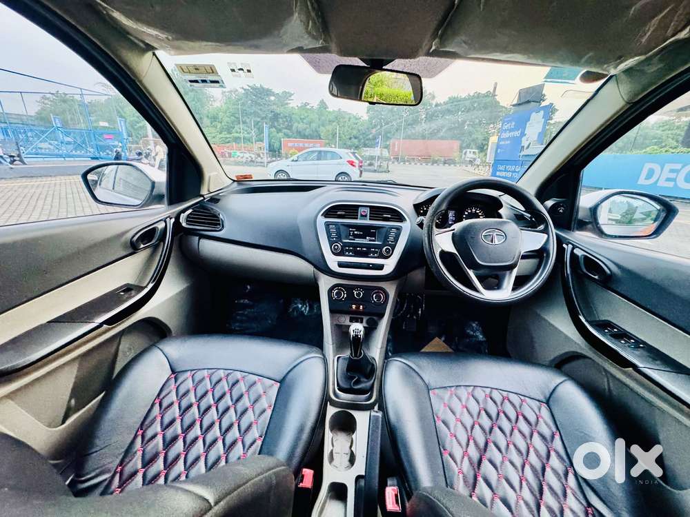 Tata Tiago 1.2 Revotron Xt (o), 2017, Petrol