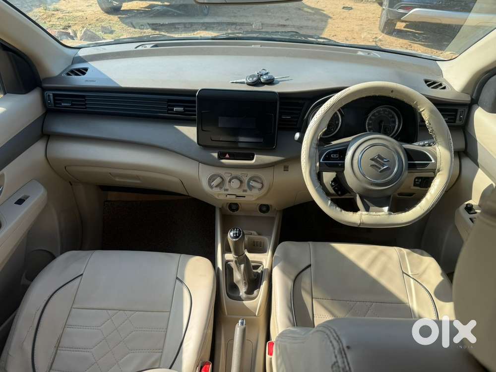 Maruti Suzuki Ertiga Vxi Cng 2025