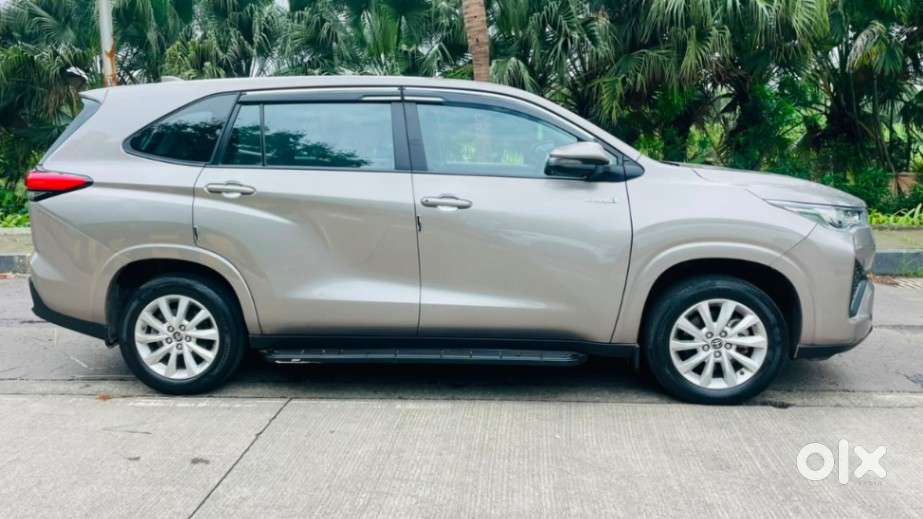 Toyota Innova Hycross 2.0 Vx Hybrid 7 Str, 2023, Cng & Hybrids