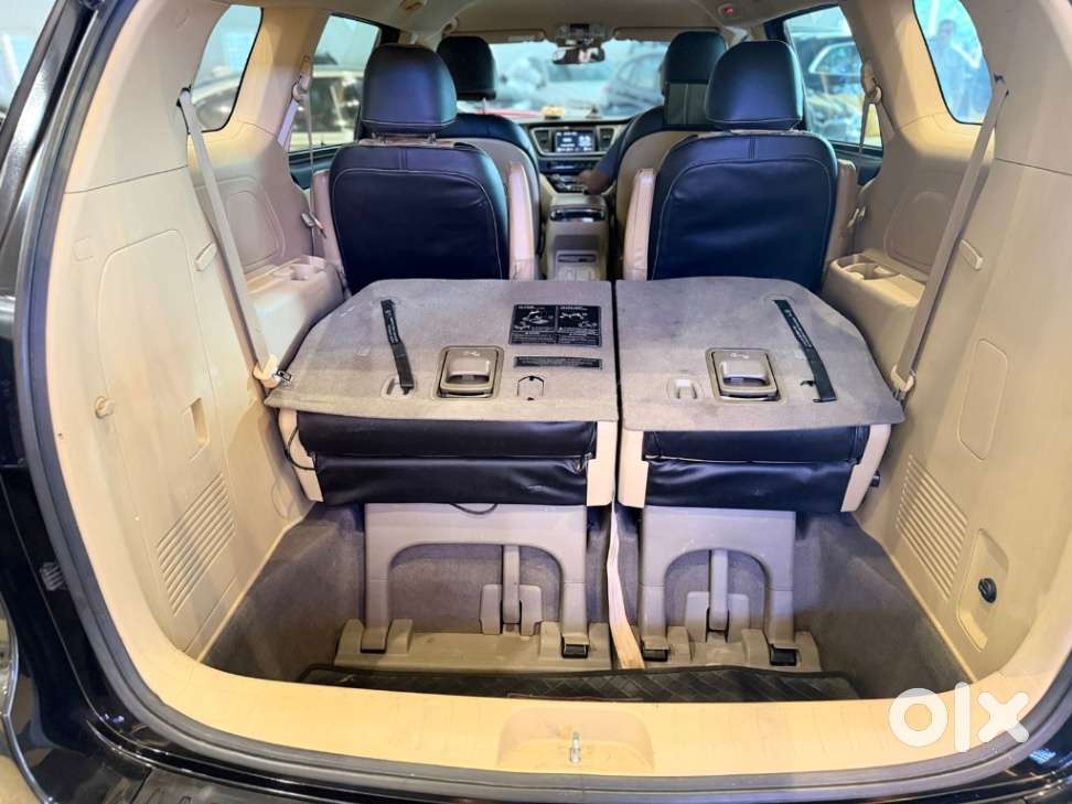 Kia Carnival Premium, 2021, Diesel