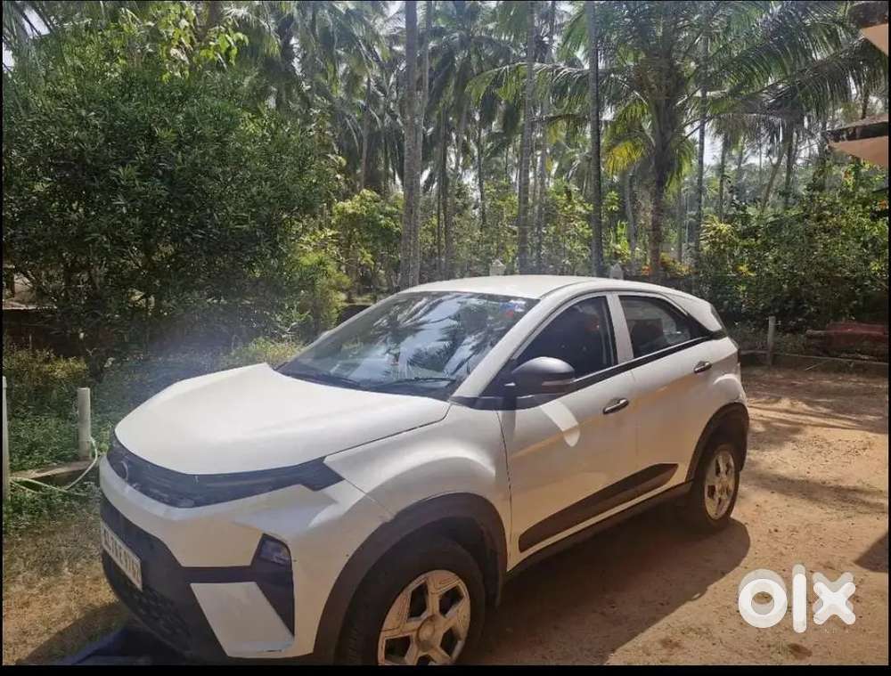Tata Nexon 1.2 Revotron 2025