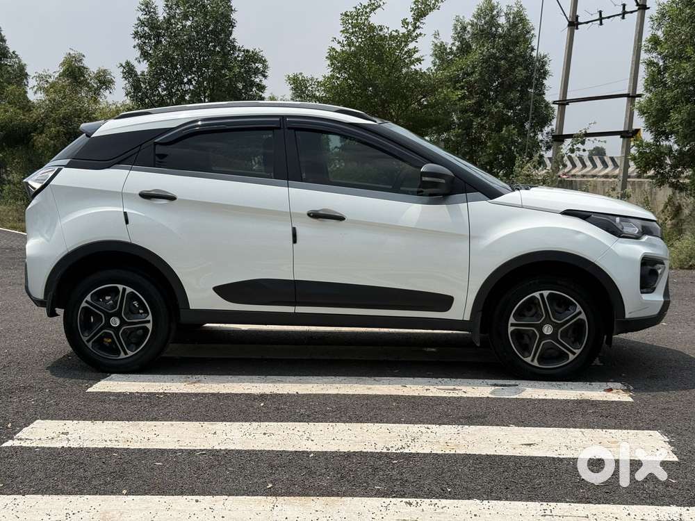 Tata Nexon 1.2 Revotron Xma Amt (s), 2021, Diesel