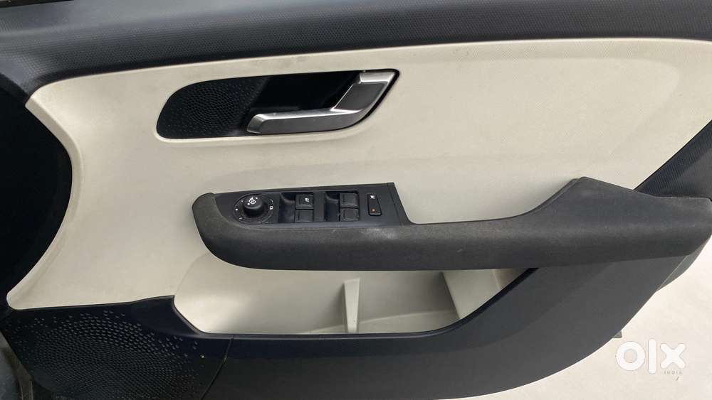 Tata Altroz Xz, 2022, Petrol